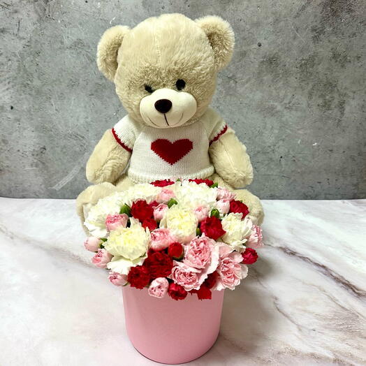 Цветы в коробке с плюшевым медведем /Подарок на 14 февраля