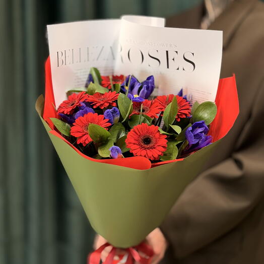 Элегантный букетик с Ирисом и Герберой