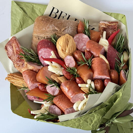 Мясной букет из колбасы и сыра ассорти