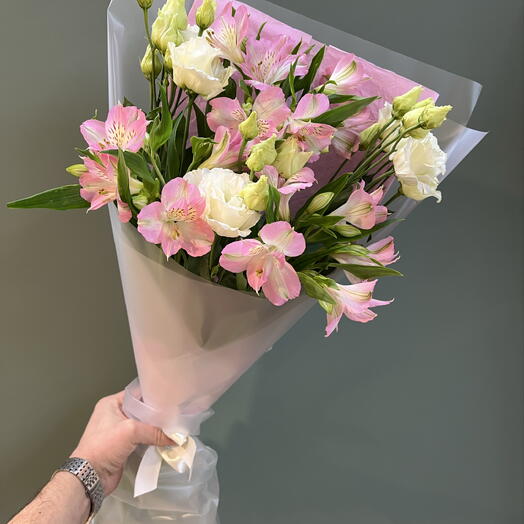 Букет из эустомы и альстромерии (Б39)