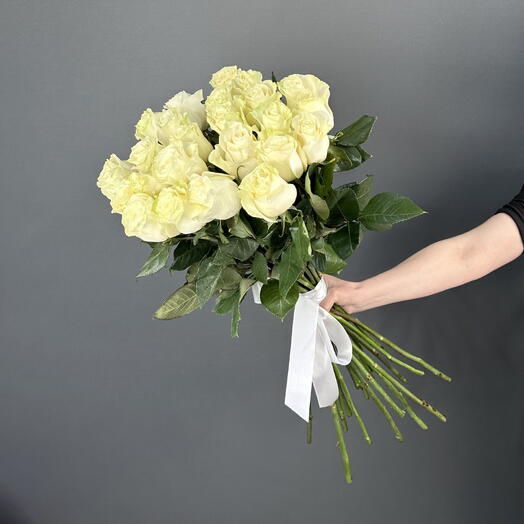 25 белых роз Эквадор