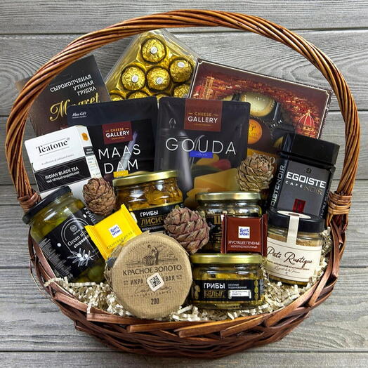 Подарочная корзина с деликатесами Пасхальная корзина Пасха Верба