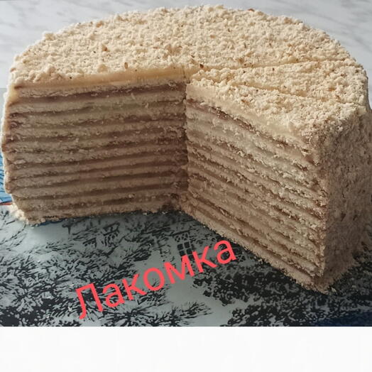 Торт Лакомка