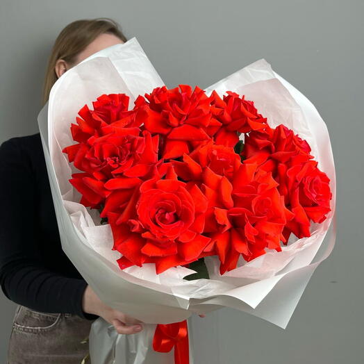 Монобукет из 9 алых французских роз