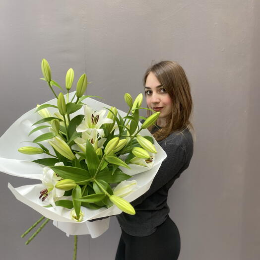 Букет моно из лилии