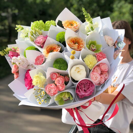 Дофаминовый букет гигант сезонный состав в трендовой упаковке🌸