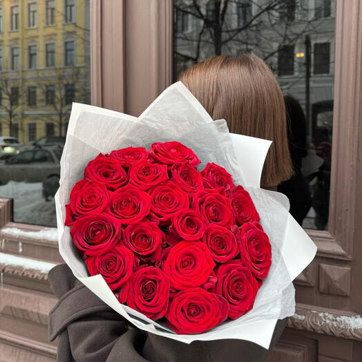 Букет из 19 красных роз Ред Наоми 60 см в упаковке | 🌹 Премиум качество