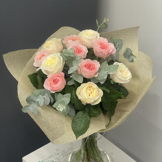 11 peony roses