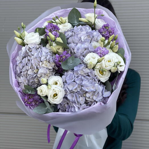 Букет с гортензией 💜