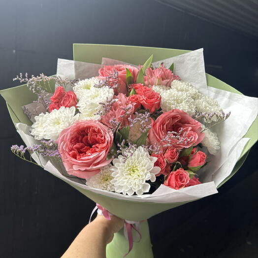 Букет с пионовидными розами