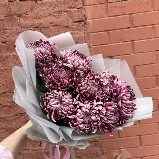 Авторский букет «Роскошные винные хризантемы💜»