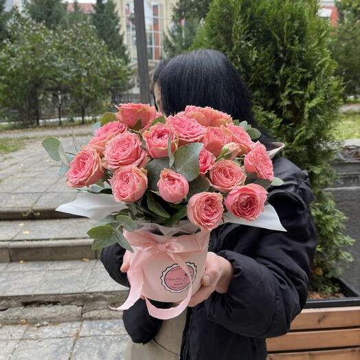 Коробка из кустовых роз