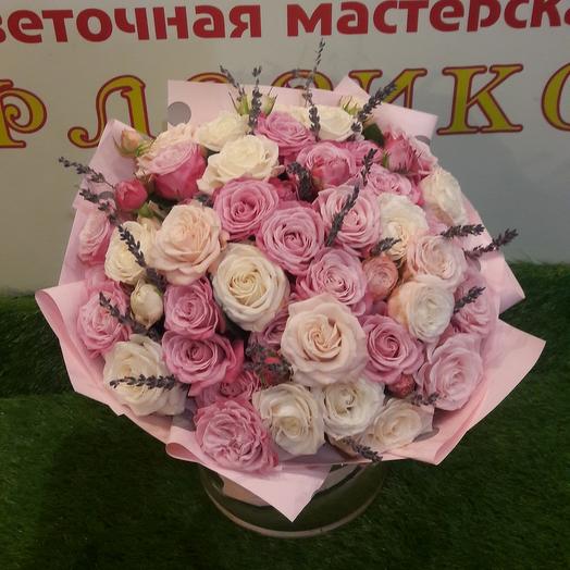Букет из пионовидных роз в нежных оттенках