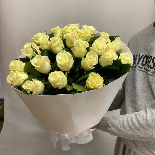 Bouquet of 25 white roses