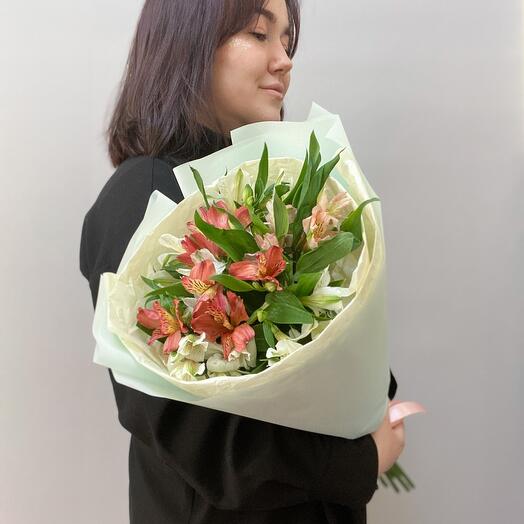 Monobooket de alstroemeria Mix M