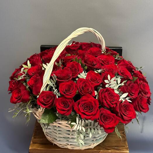 Basket with roses