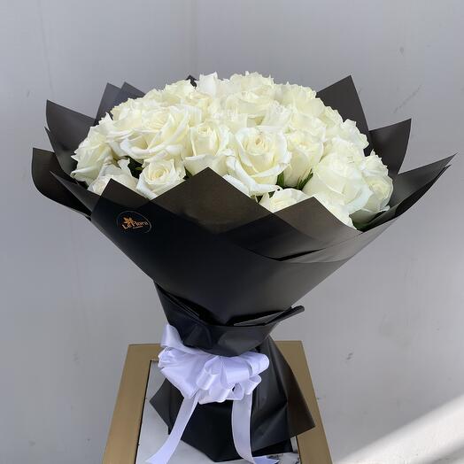 White In Black Beauty Bouquet