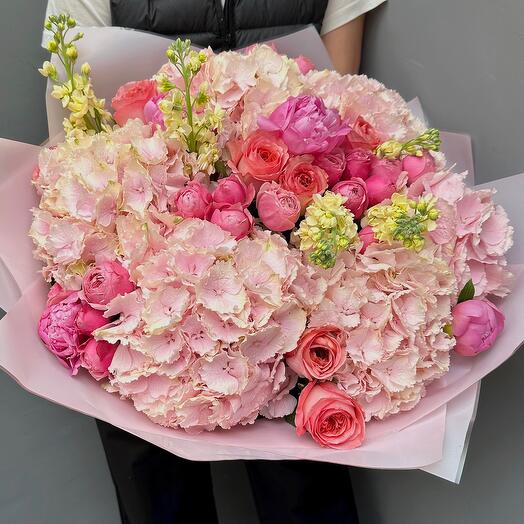 Pink bouquet with hydrangeas