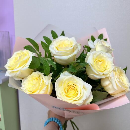 Bouquet of 7 peony-shaped roses