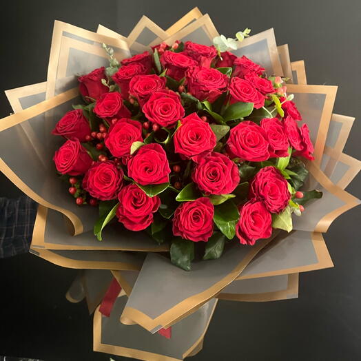 41 red roses