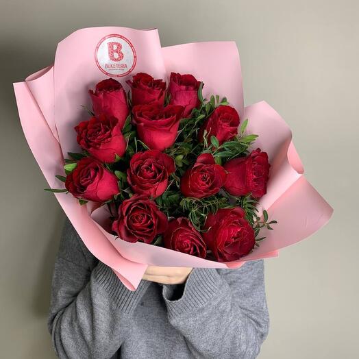 Розы красные