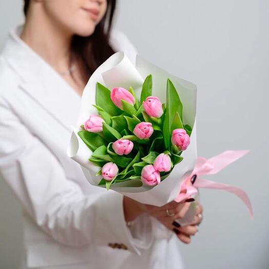 Розовые тюльпаны