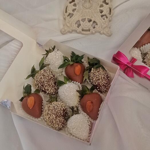 Chocolate-covered strawberries set "Spring" 9 berries