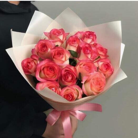 Bouquet of 15 Jumilia roses