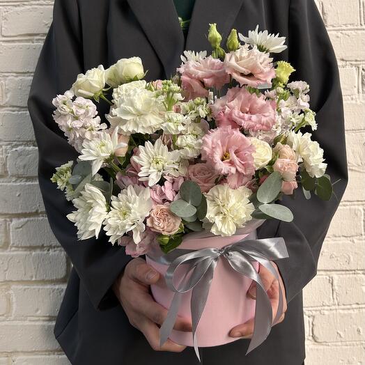 Eustoma and mattiola in a box