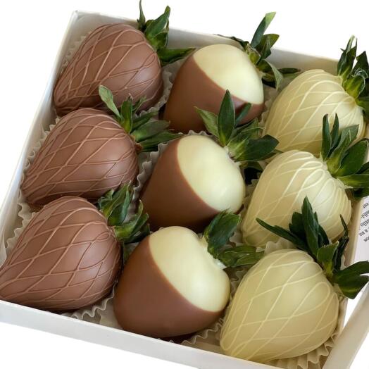 Chocolate covered strawberries &quot;Elegance&quot; 9 pcs