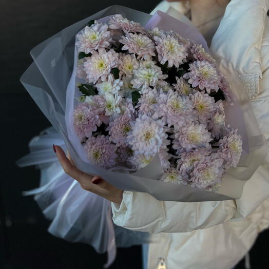 Букет из розовых хризантем