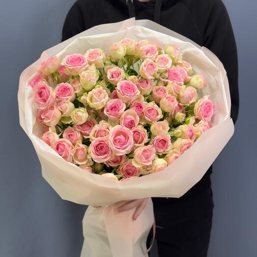 Bouquet of Bush roses "Dinara"