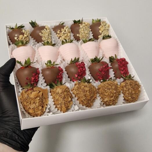 Клубника в шоколаде 🍫 16-25шт Вечер встреч маме/ мамуле/ любимой/ девушке/ жене/ сестре/ коллеге/ подруге