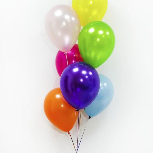 Színes lufiszökőkút