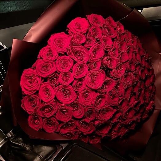 101 red roses