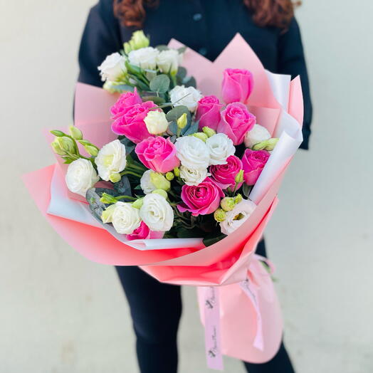 Charming Pink Rose Bouquet