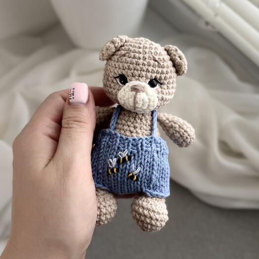 Мишутка в шортах