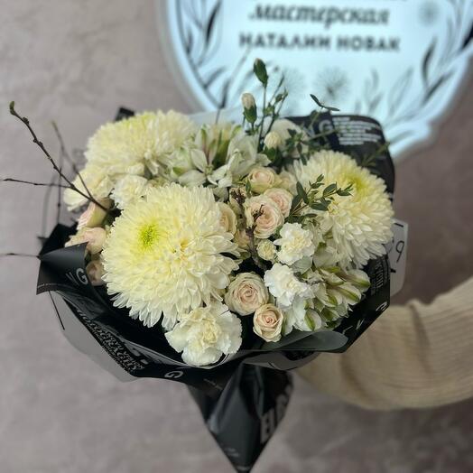 Букет с хризантемами