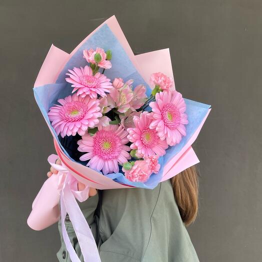 Букет с герберой "Яркие эмоции🌸💓"
