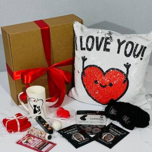 Подарочный бокс I love you любимой девушке бьюти бокс