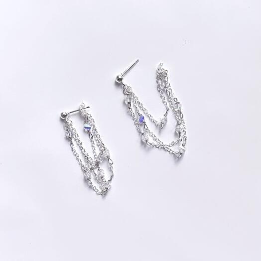Серьги-гвоздики из серебра с алмазным стеклом