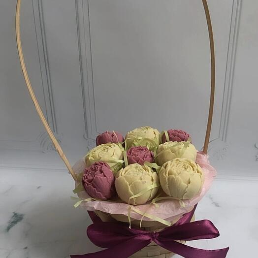 Букет пионов из шоколада с начинкой