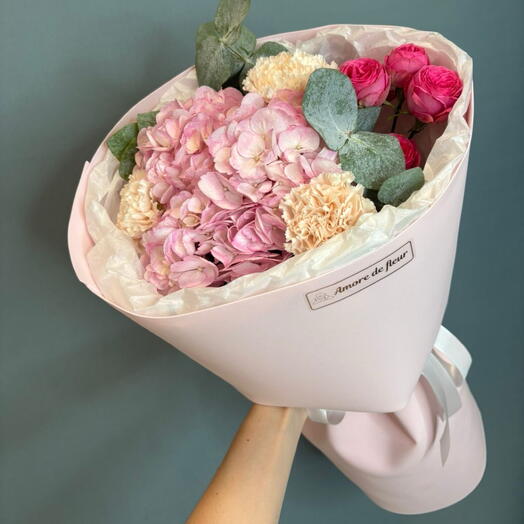 Букет нежных цветов с воздушной гортензией🌸