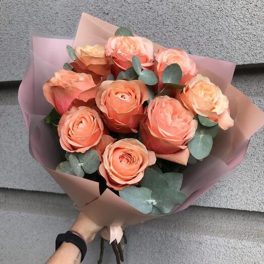 Розы с эвкалиптом