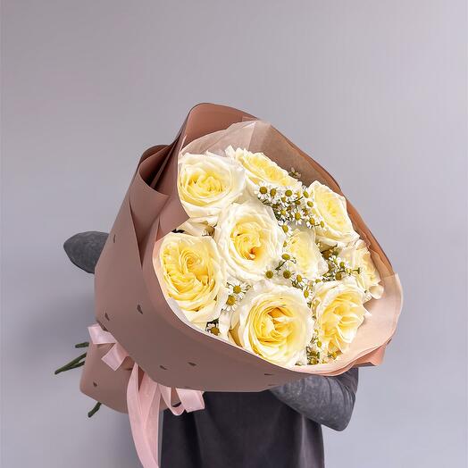 Букет из роз и Танацетума «Сентябрьское утро»