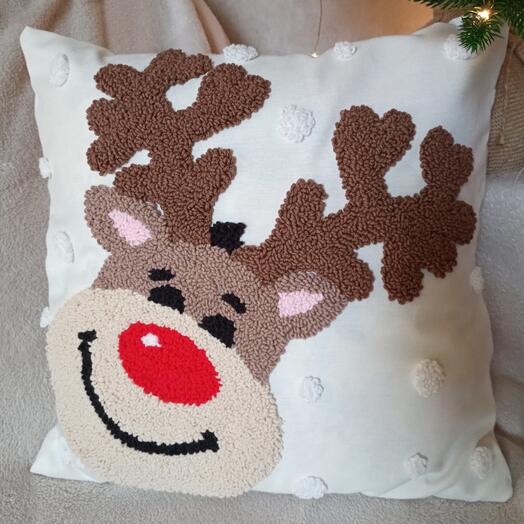 Декоративная подушка "Новогодний олень"