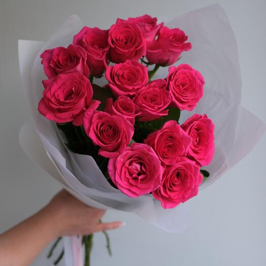 Букет из 15 малиновых роз