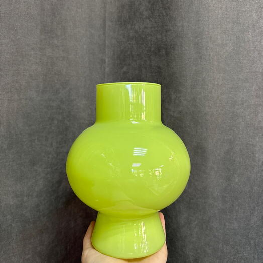 Ваза стеклянная фисташковая