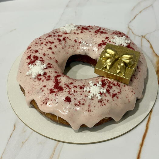 Тортопончик ( Большой пончик ) с клубничным конфитюром на Новый год