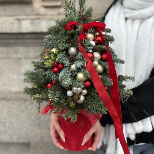 Роскошная Новогодняя ёлочка в бархатной коробке с новогодними игрушками и бантом